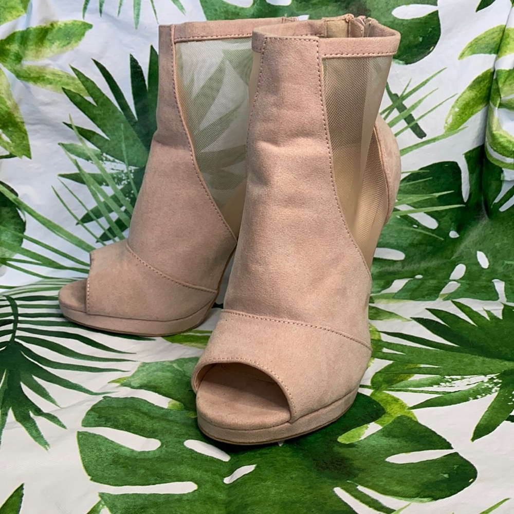 🐷 Light Pink high heels